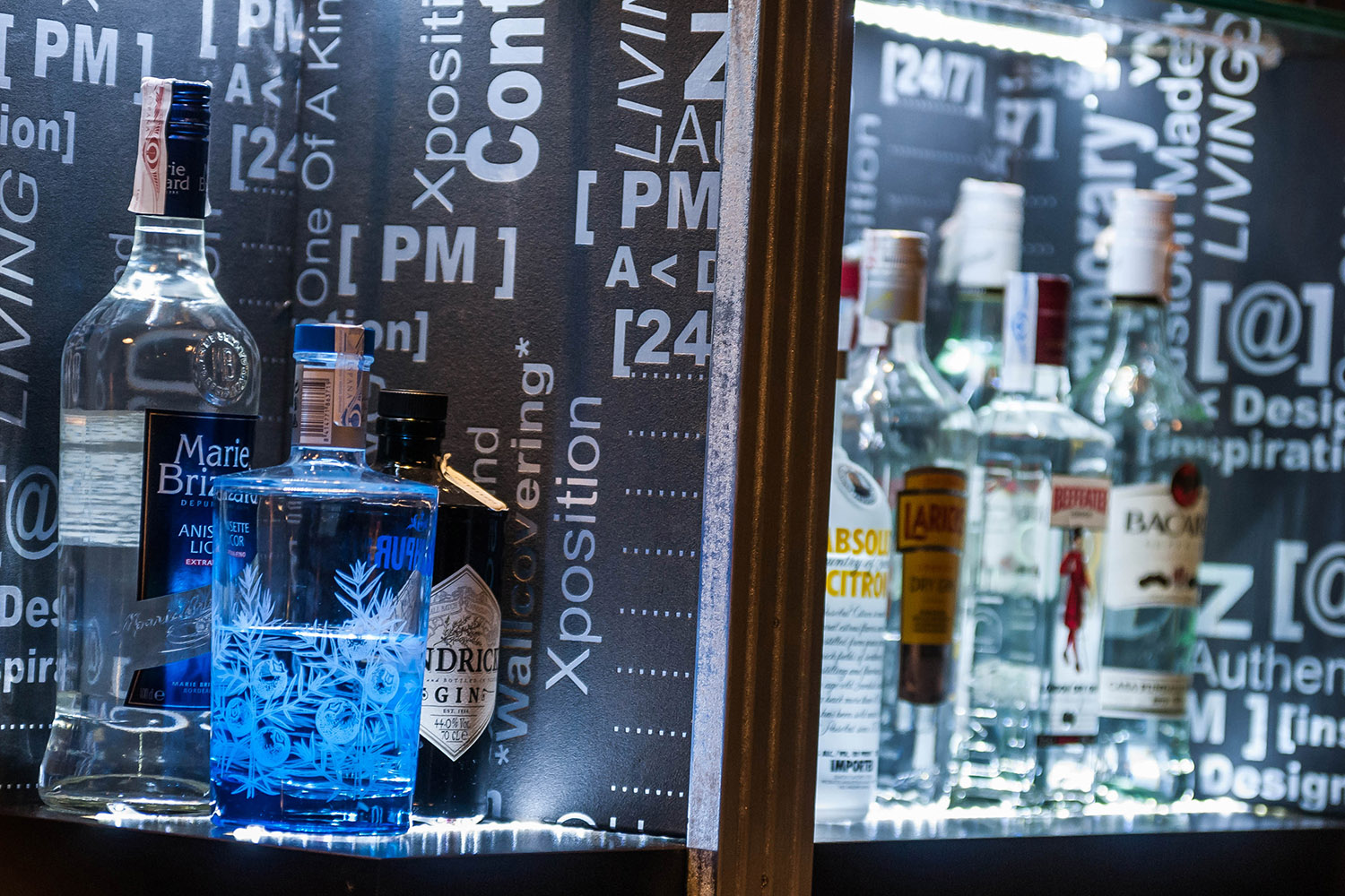 Barra de la cafetería del hotel